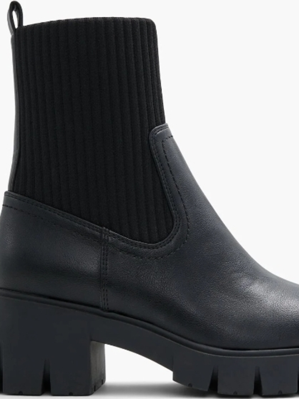 Mid-calf chunky chelsea boots, Lug sole